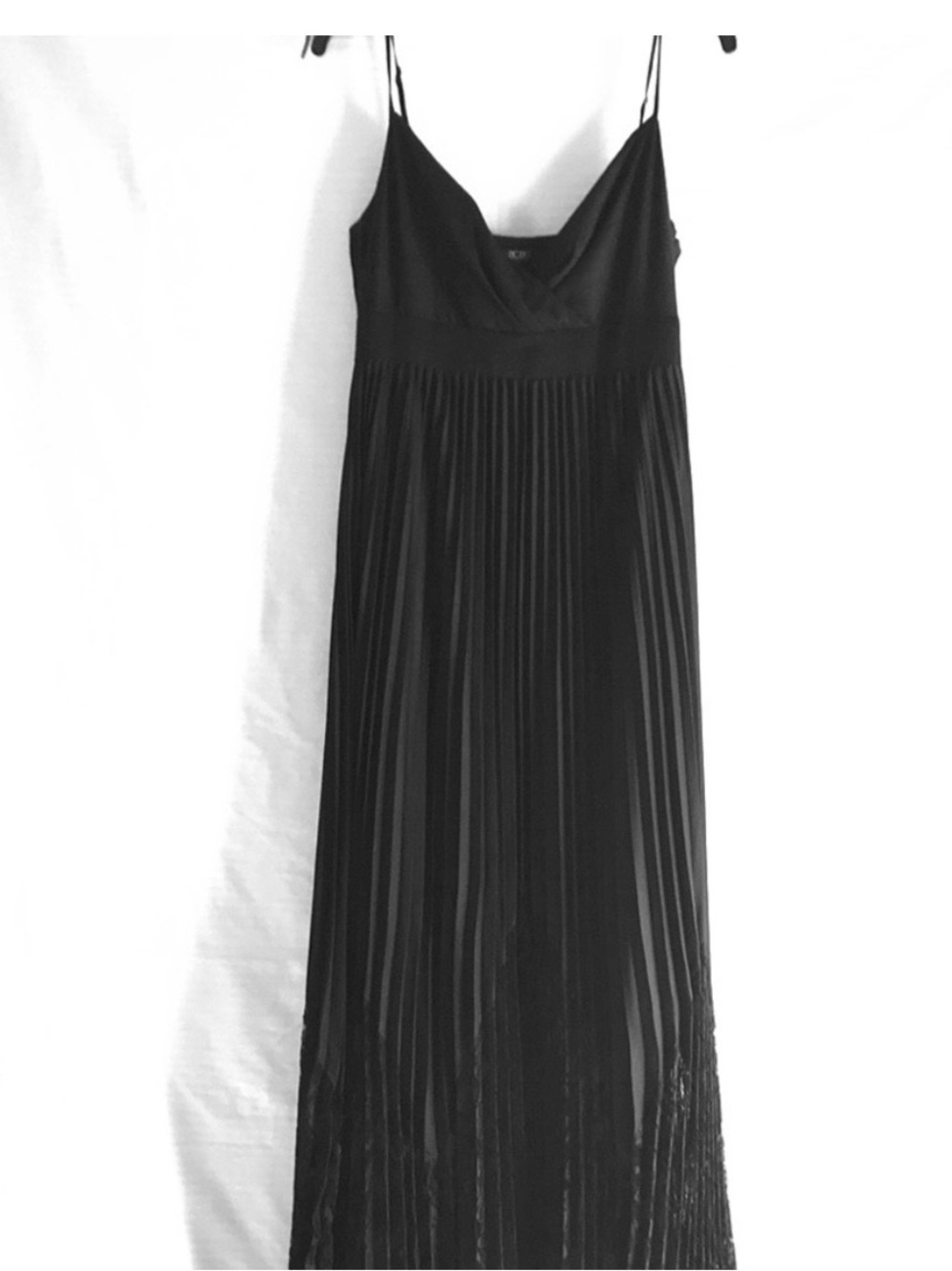 BCBG Paris Black Pleated Maxi Slip Dress w Lace Bottom Evening Cocktail Size 4